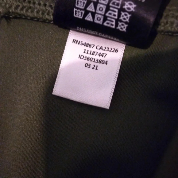 Vs PINK high waist 7/8 LEGGING WITH MESH-small like new - Picture 9 of 9